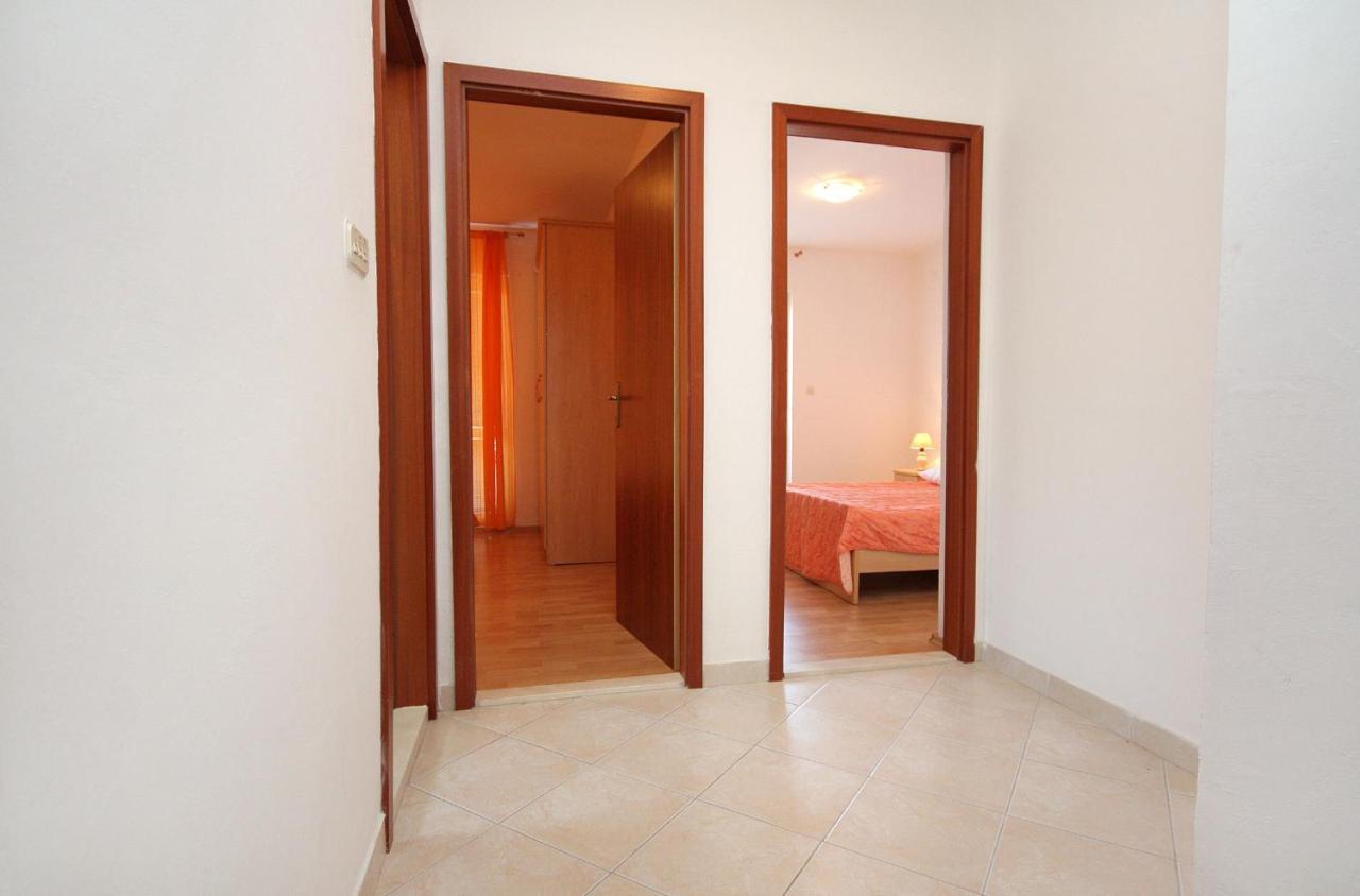 Apartments By The Sea Mastrinka, Ciovo - 4836 Trogir Ngoại thất bức ảnh